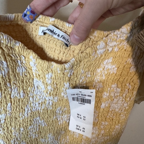 Abercrombie & Fitch yellow floral smocked crop top size L - Picture 3 of 6